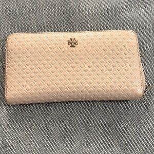 COPY - Tory Burch Rose Gold Diamond Quilted Leather Fleming Continental Wallet